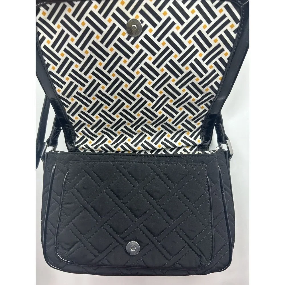 Vera Bradley Iconic Quilted Messenger‎ Bag Black Pattern Lining